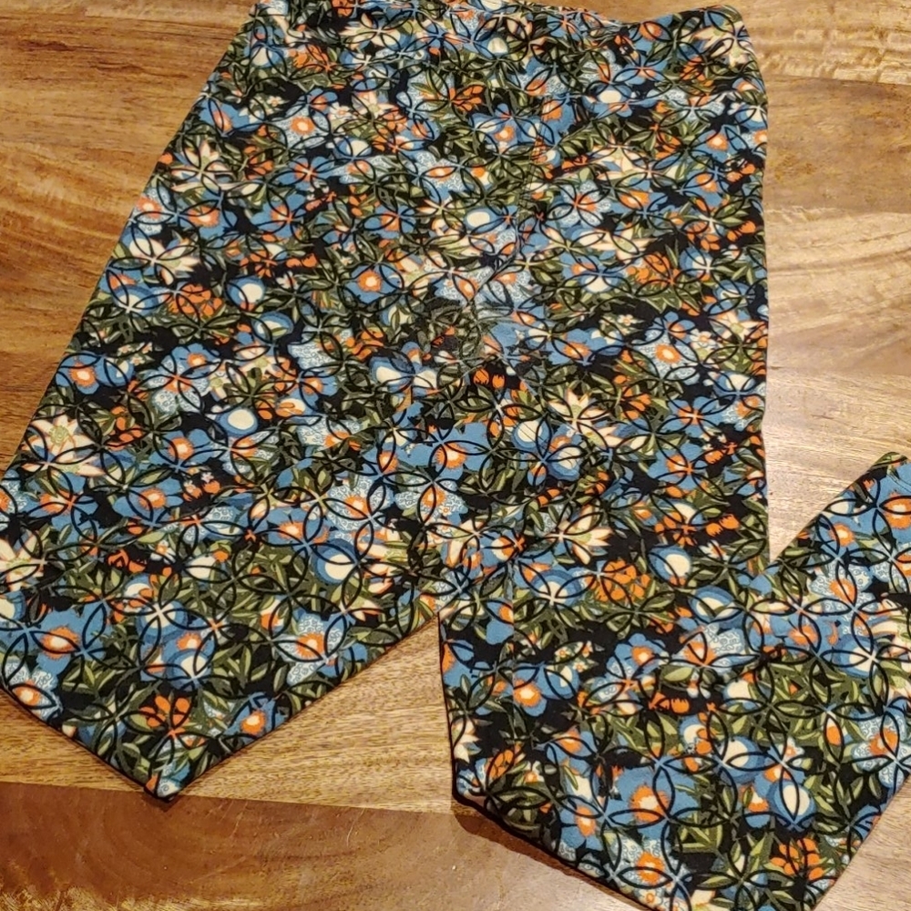 LulaRoe Legging One Size Fits Most